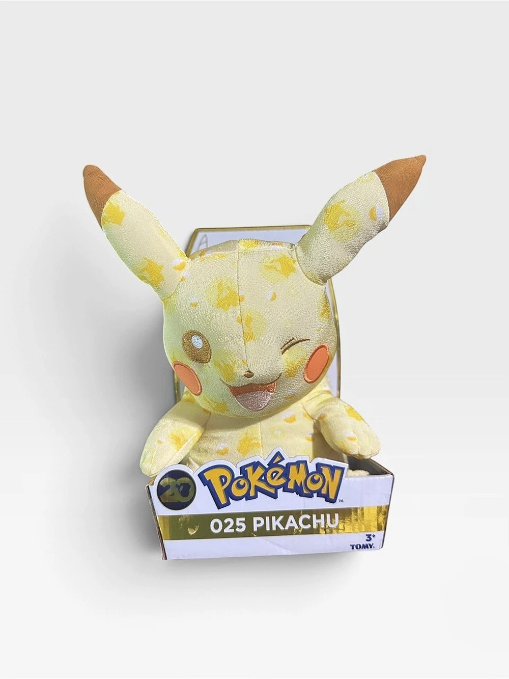 TOMY 025 Pikachu Pokémon Plush in Yellow NWT